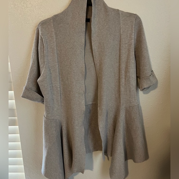 🧡10 for $20🧡89th & Madison Tan colored Short Sleeve Sweater| size XL - Picture 2 of 11